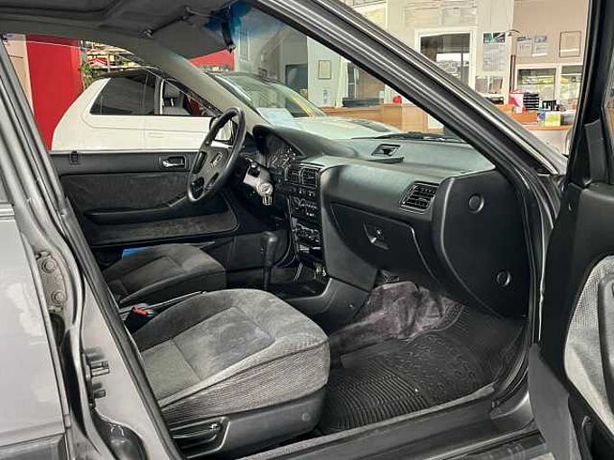 Honda Accord 2.0i *AT* AHK* H-Kenn. * Schiebedach