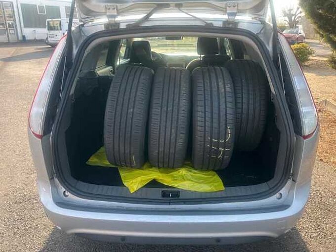 Ford Focus Turnier Style +