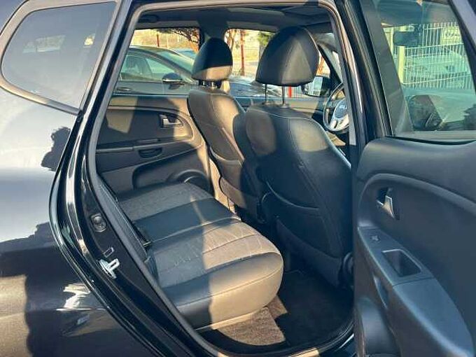 Kia Venga Dream Team *LHZ*SHZ*KAMERA*AUTOMATIK